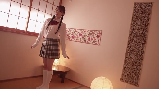 全身 · 和室 · 站姿 · 摆拍 · JK制服 · 双马尾 · 纸灯 · 微甜