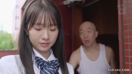 蓝白条纹领结 · 门口 · 女学生面部特写 · 大叔表情惊讶