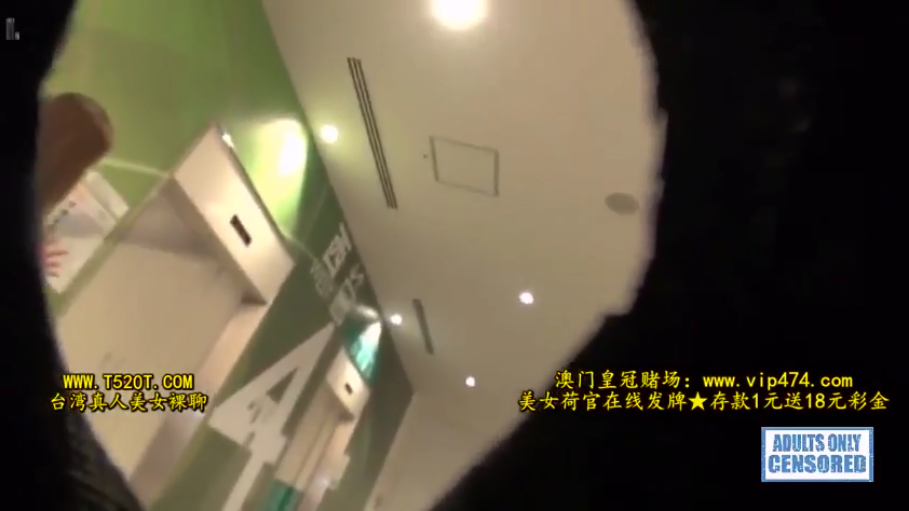 走廊 · 广告文字水印 · 走廊环境