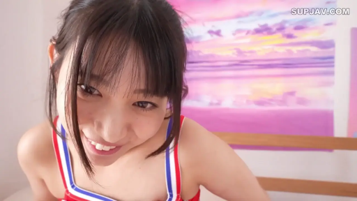 室内 · 俯身 · 脸部特写 · 微笑 · 面对镜头 · POV · 啦啦队服