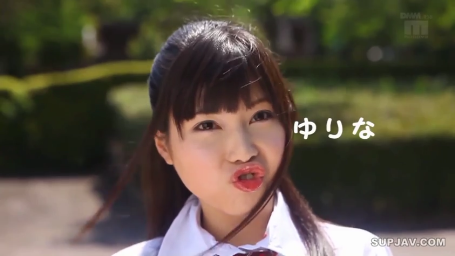 唇部特写 · 公园 · 挑逗 · 红色领带
