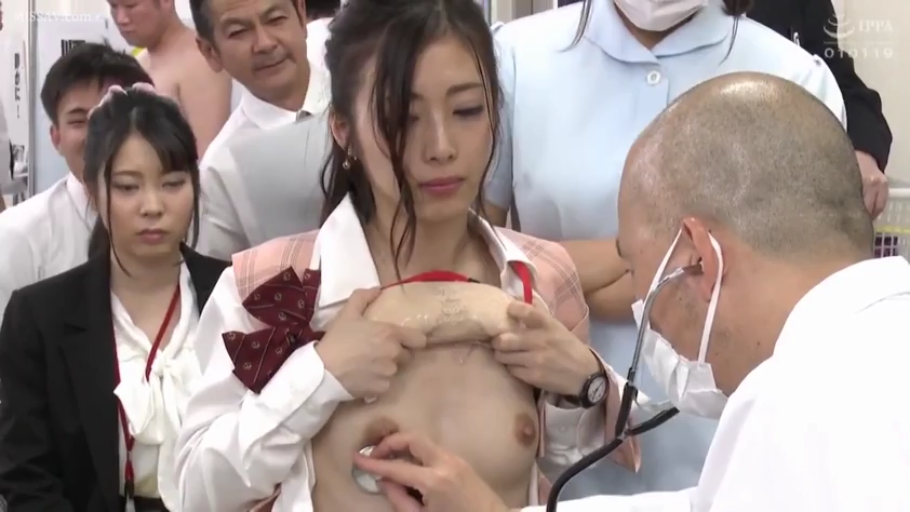 胸部特写 · JK制服 · 诊室