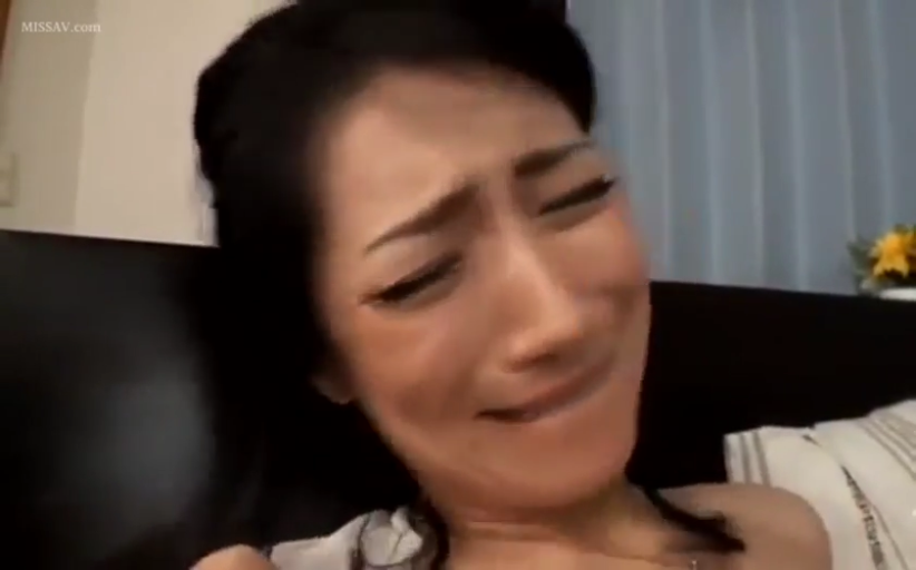 脸部特写 · 卧室 · 家居服 · 靠坐 · 性交中