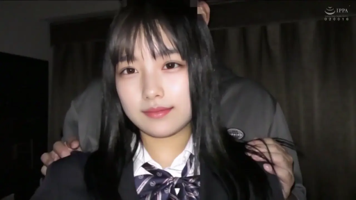 室内 · 面部特写 · JK制服 · 背后搂抱