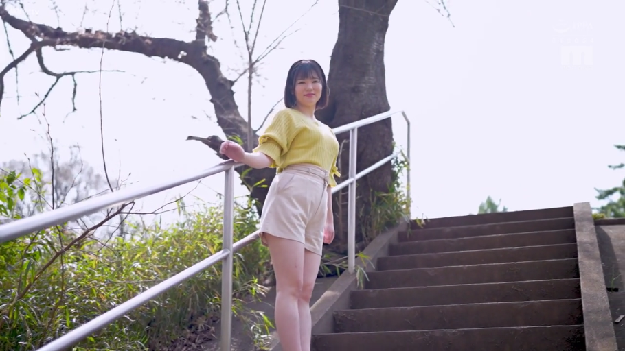 户外 · 米色短裤