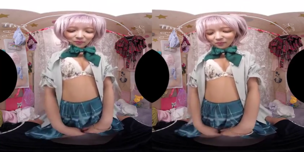 羞涩 · 衣帽间 · 面部特写 · 绿色格纹短裙 · 口交 · VR视频格式