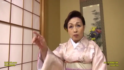 严肃 · 站立 · 和室 · 半身 · 熟女 · 和服 · 障子 · 指责