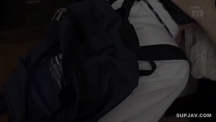 Indoor · 书包 · 深色制服裤 · 学生衬衫细节