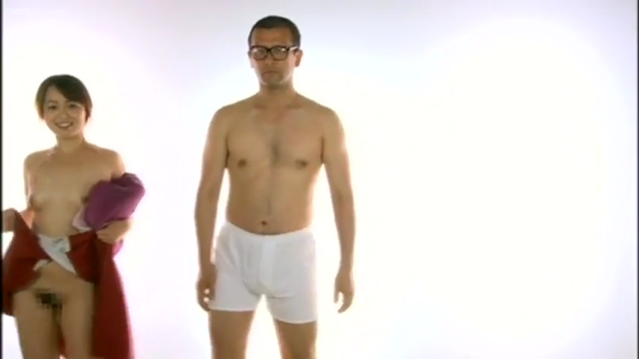 全身 · 全裸 · 站立 · 影棚