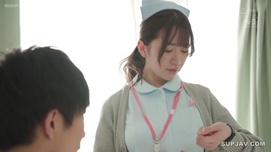 室内 · 护士服 · 站立 · 半身 · 温柔 · 服务 · 挂绳