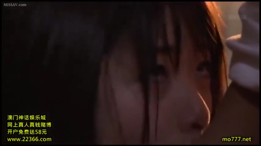 室内 · 脸部特写 · 深情注视 · 口交