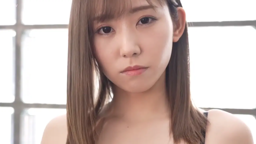 室内 · 面部特写 · 凝视 · 黑色内衣 · 高冷 · 正面 · 棕发