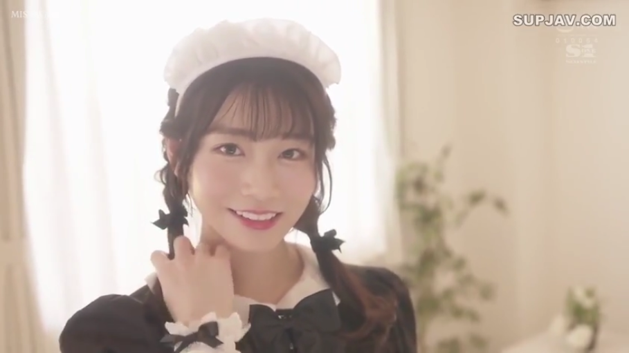 室内 · 微笑 · 面部特写 · 对视 · 女仆装 · 双马尾 · 正面