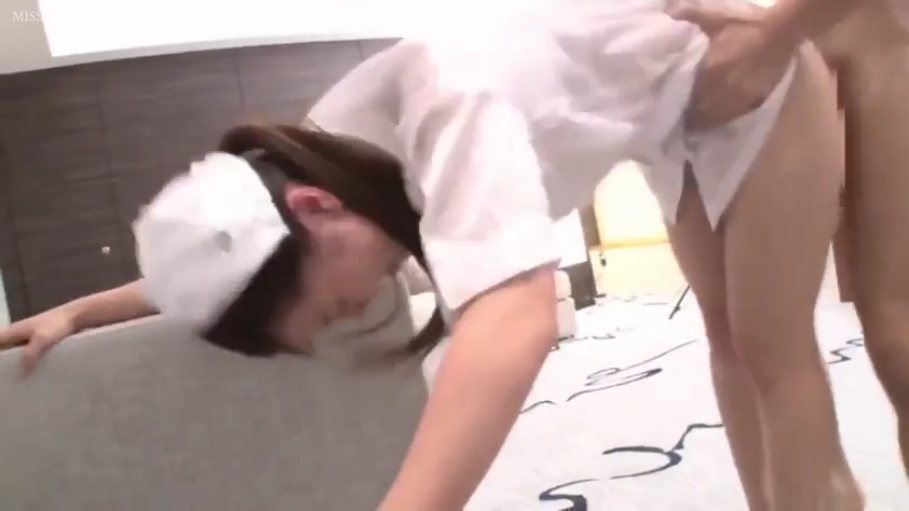 室内 · 性交 · 护士服 · 后入式 · 中景 · 沙发 · 沉醉