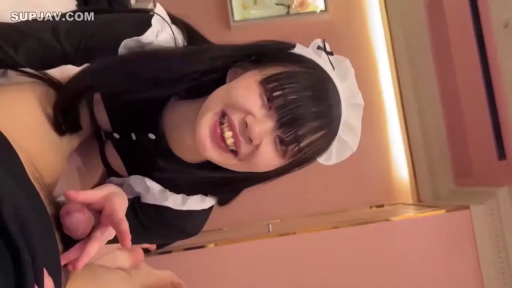 卧室 · 阴茎特写 · 调皮 · 女仆头饰 · 黑白女仆装 · 手淫