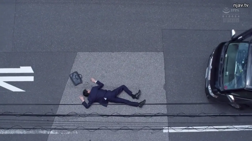 西装 · 马路