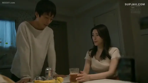 室内 · 自然 · 剧情 · 交流 · 居家服 · 面对面 · 饮料