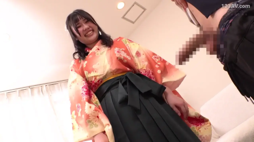 室内 · 微笑 · 袴 · 女子面部特写