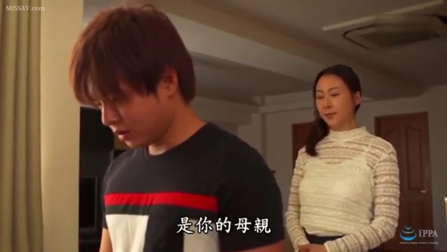 室内 · 忧郁 · 站立 · 对话 · 熟女 · 蕾丝上衣