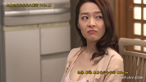 坐姿 · 半身 · 注视 · 厨房 · 针织衫 · 椅子 · 长发 · 嘟嘴