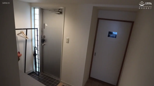 玄关 · 衣架 · 空镜