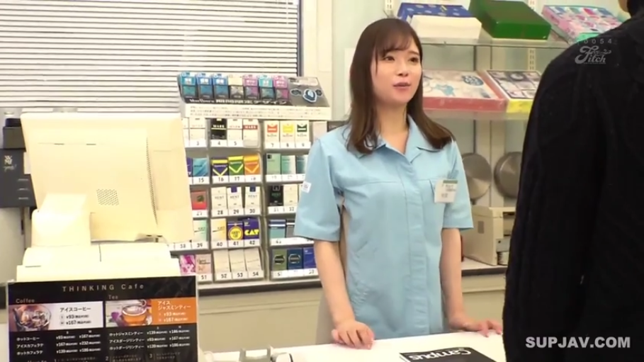 站立 · 自然 · 半身 · 交流 · 便利店 · 便利店制服 · 收银台