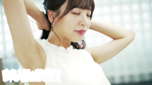 室内 · 闭眼 · 唯美 · 腋下特写 · 整理头发 · 双手抱头 · 白色无袖衫