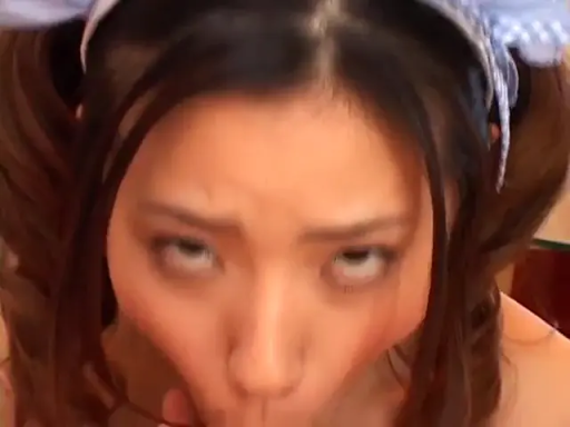 室内 · 俯身 · 脸部特写 · 口交 · 亚洲人 · 阿嘿颜 · 蓝色发箍