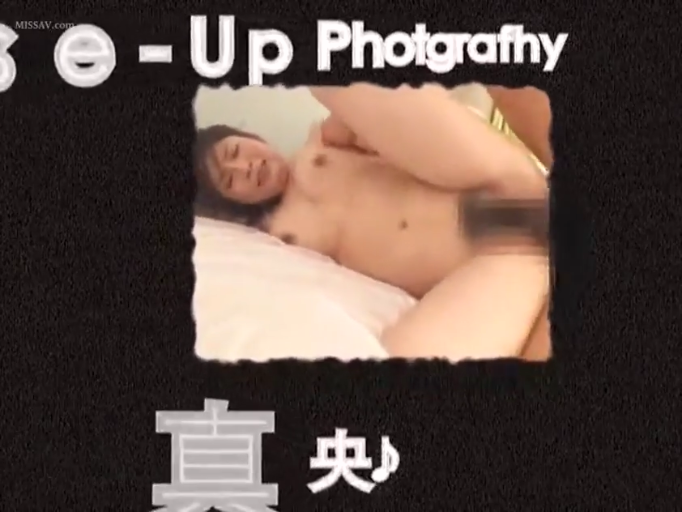 面带潮红 · 卧室 · 裸体 · 活塞运动 · 私处打码 · 性交部位特写