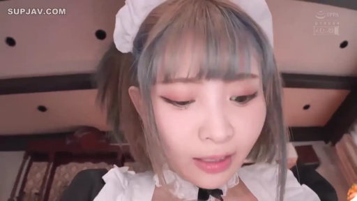 室内 · 脸部特写 · 女仆装