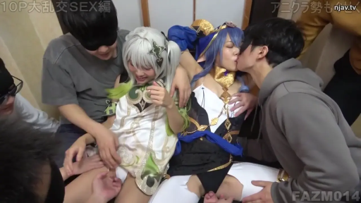 室内 · 坐姿 · 愉悦 · 中景 · 眼罩 · 乱交 · Cosplay · 动漫角色