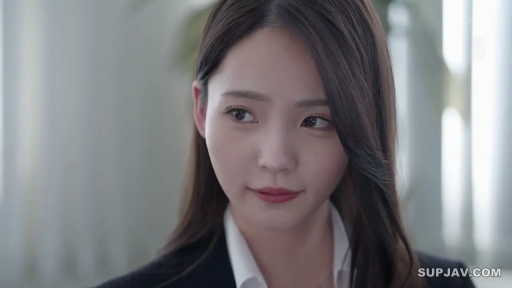 脸部特写 · 办公室 · 微笑 · 注视 · OL · 西装 · 正面