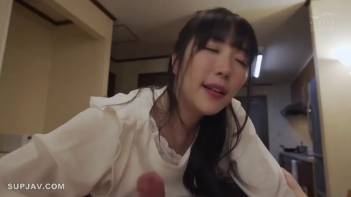 室内 · 俯身 · 脸部特写 · 口交 · 迷离 · 白色上衣 · 阴茎 · 日本AV