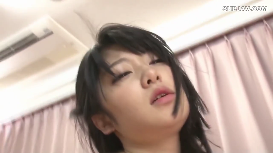 室内 · 迷离 · 性行为 · 面部特写 · 裸体 · 仰视 · 窗帘 · 长发