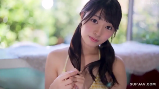 室内 · 比基尼 · 微笑 · 面部特写 · 双马尾 · 歪头 · 玩弄头发