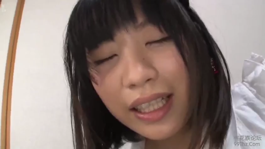 室内 · 脸部特写 · 白色衬衫