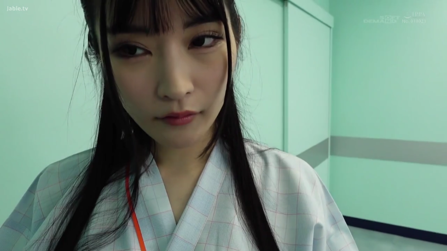 医院 · 脸部特写 · 病号服
