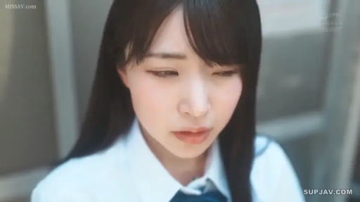 室内 · 眼睛特写 · 无奈 · 深色领带