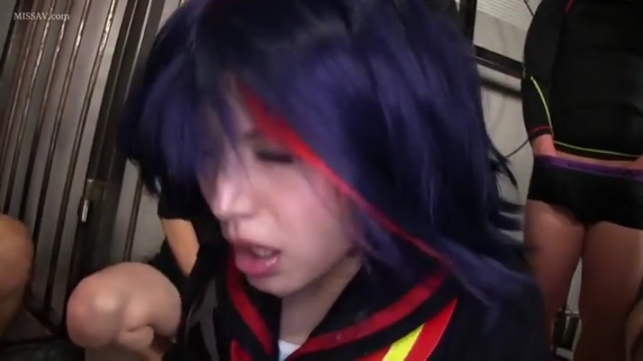 室内 · 张嘴含弄 · 面部特写 · 水手服 · 口交