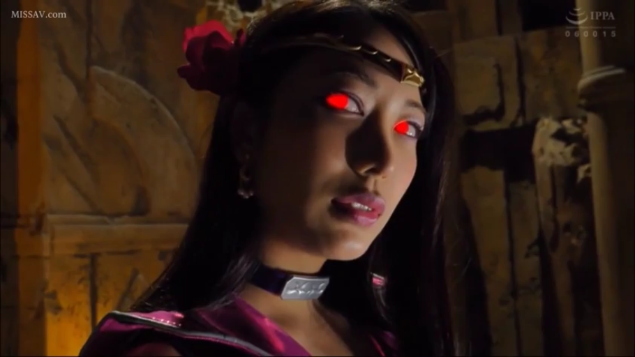 脸部特写 · 注视 · 恍惚 · 侧头 · 石室 · 忍者服 · 护额 · 发光红眼