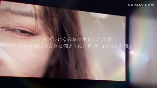 室内 · 脸部特写 · 迷离 · 侧颜