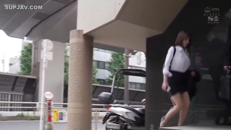 全身 · 职业装 · 户外