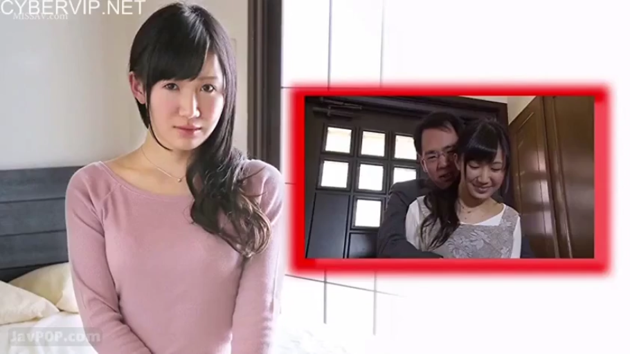 卧室 · 面无表情 · 粉色长袖上衣 · 互动画面小窗口