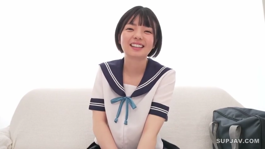 摄影棚 · 清纯 · 面部特写 · 水手服 · 学生书包