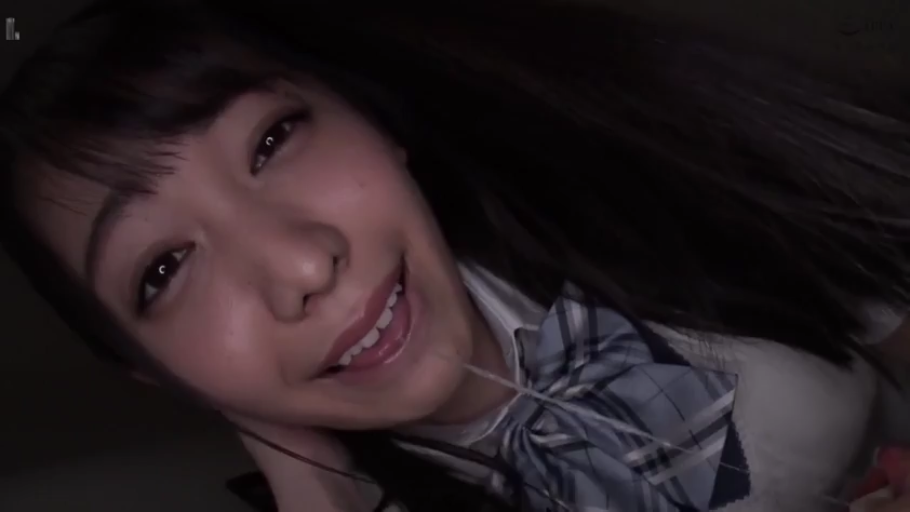 室内 · 嘴角特写 · 格纹领结 · 笑意盈盈 · 嘴边口水丝 · 口交后
