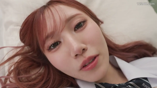 脸部特写 · 卧室 · 迷离 · 枕头 · 仰卧 · 凝视 · JK制服 · 长发