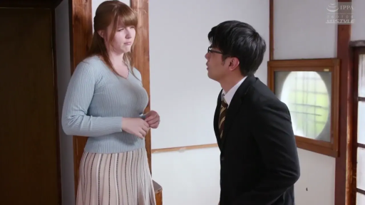 室内 · 委屈 · 眼镜 · 站立 · 白人女性 · 中景 · 对话 · 条纹裙