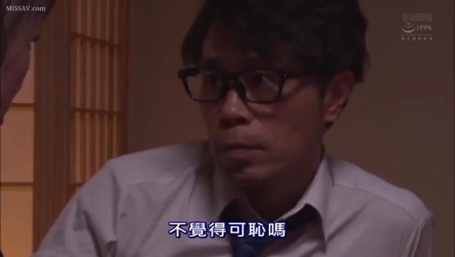 室内 · 衬衫 · 头部特写 · 正面