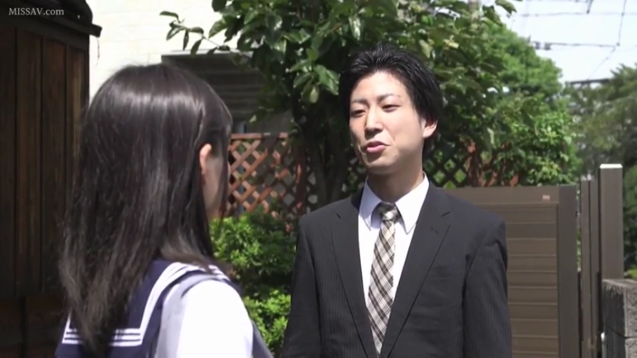 交谈 · 站立 · 自然 · 剧情 · JK制服 · 户外