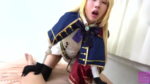 卧室 · 上半身特写 · 口交 · 手套 · 深蓝色斗篷 · 张嘴呼气 · 画中画IPPA标志